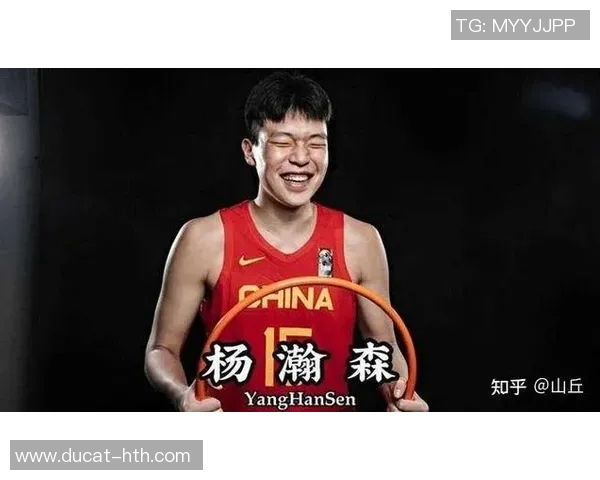 杨瀚森压力远超男篮长辈?或许不及当年易建联